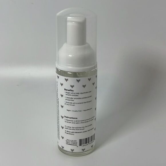 NWT LARUCE Foaming MAKEUP BRUSH CLEANER - Lavender - Picture 3 of 3
